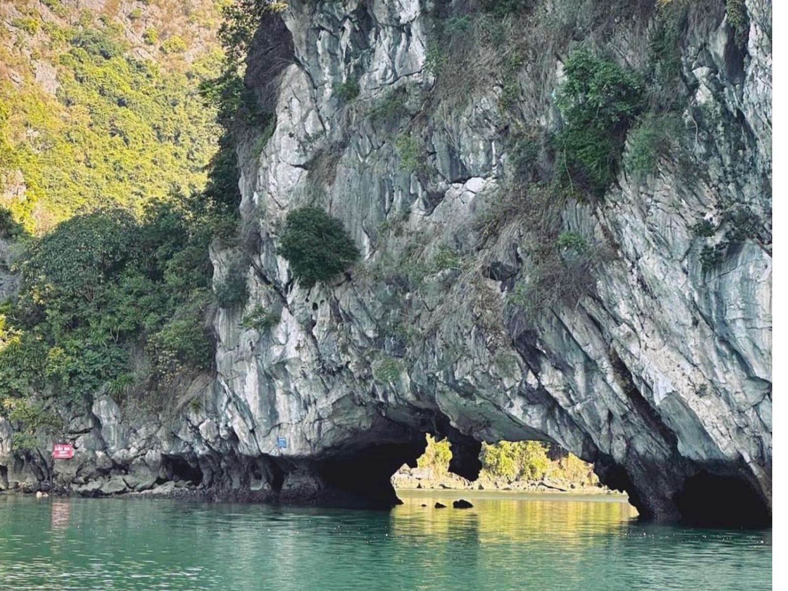 Hotel Lotus Boutique Cruise Ha Long Exterior foto